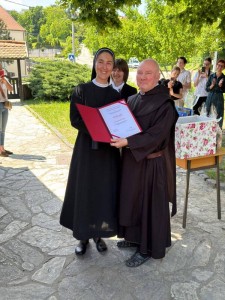 s._Antonia_pohvala-min_50
